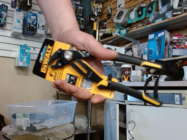 Pliers