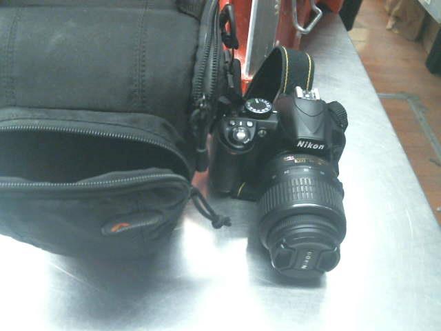 Camera nikon dx 18-55 mm +chargeur+sac