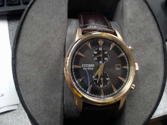 Montre avec boite