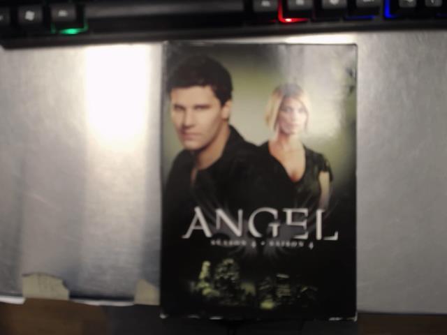 Angel saison 4