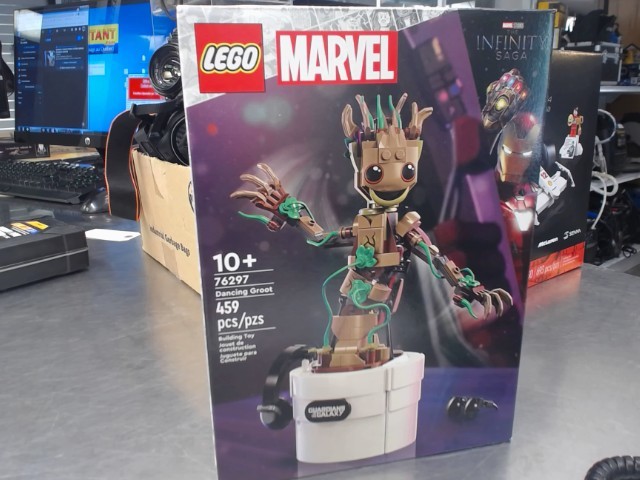 Dancing groot