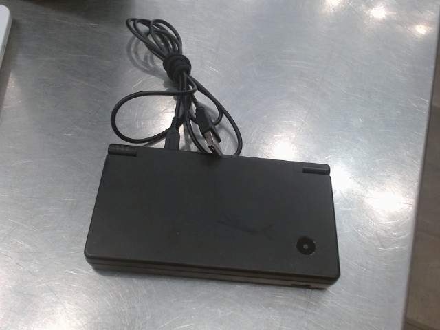 Nintendo dsi avec carte de jeux