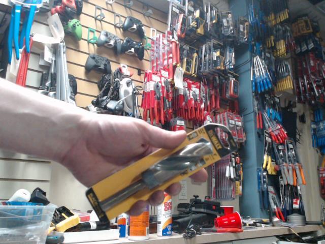 1in black&gold drill bit