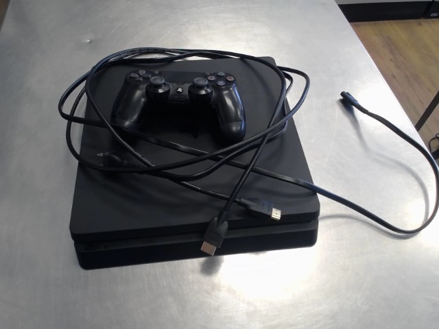 Ps4 noir avec fils + man