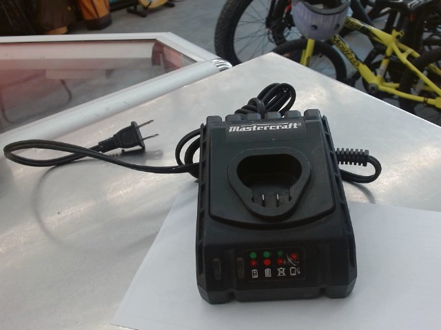 Chargeur petite batterie