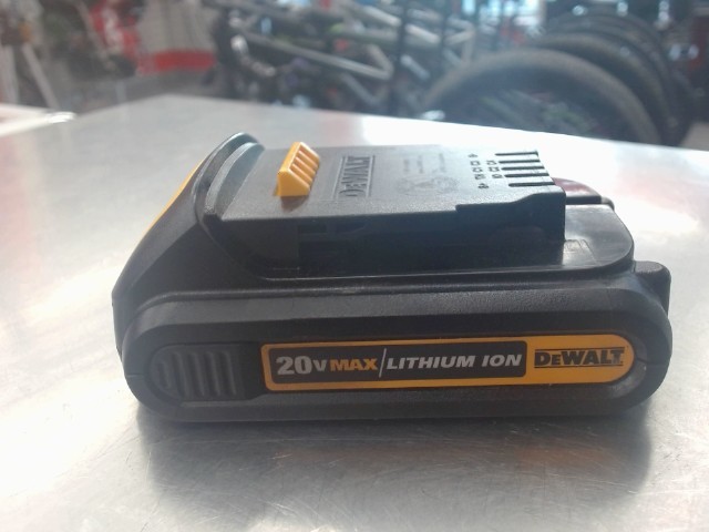 Batteroe 20v/max lithium ion