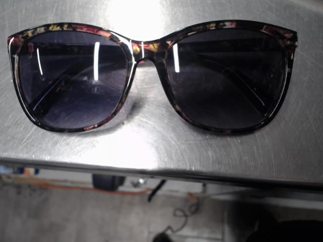Womwns sunglasses