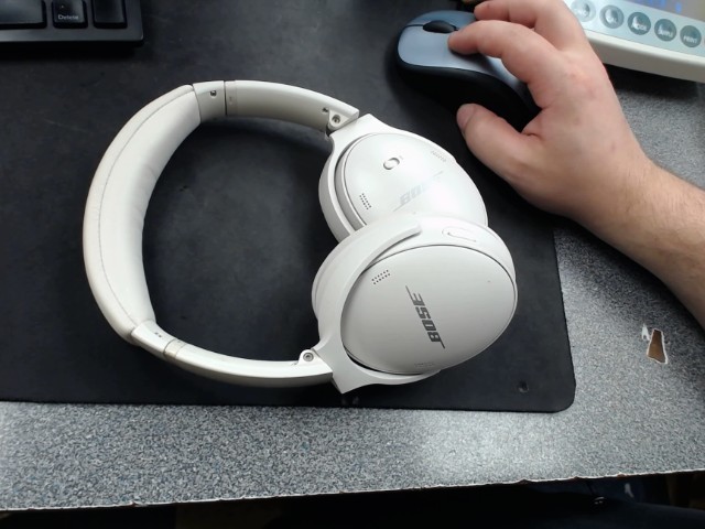 Bose headphones works fine