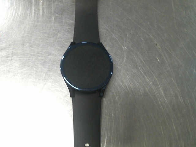 Samsung galaxy watch 4 avec chargeur