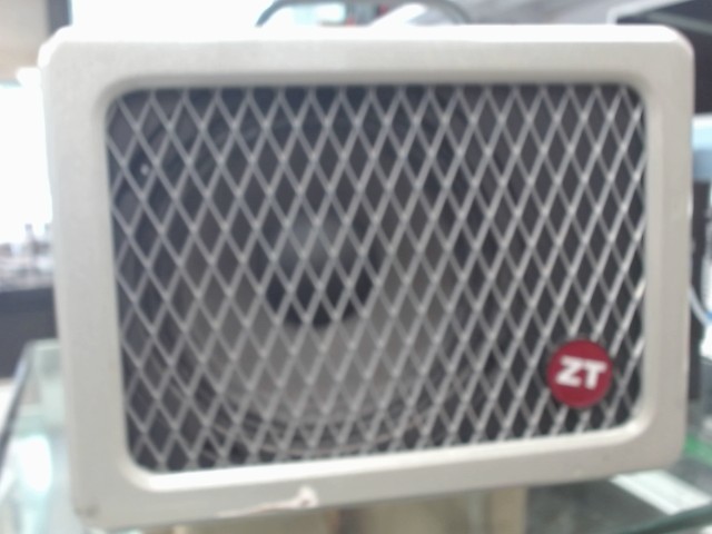 Guitar amplifier lunchhbox