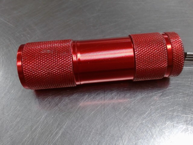 Lampe de poche rouge
