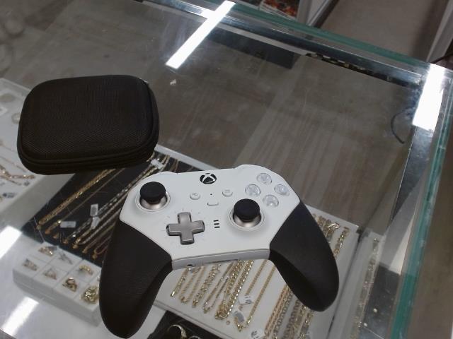 Manette xbox one elite avec case acc