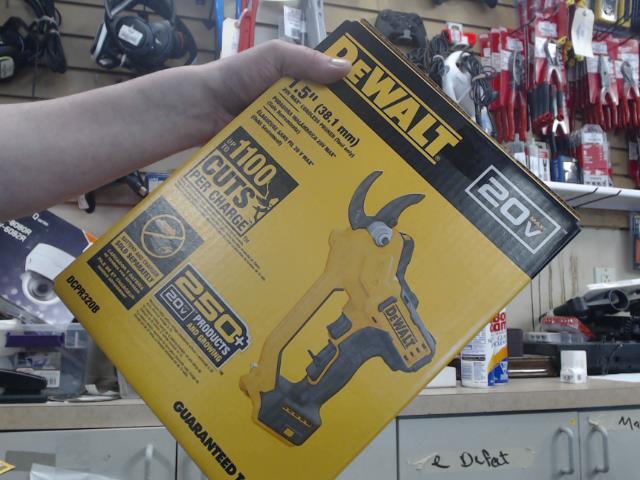 Cordless pruner