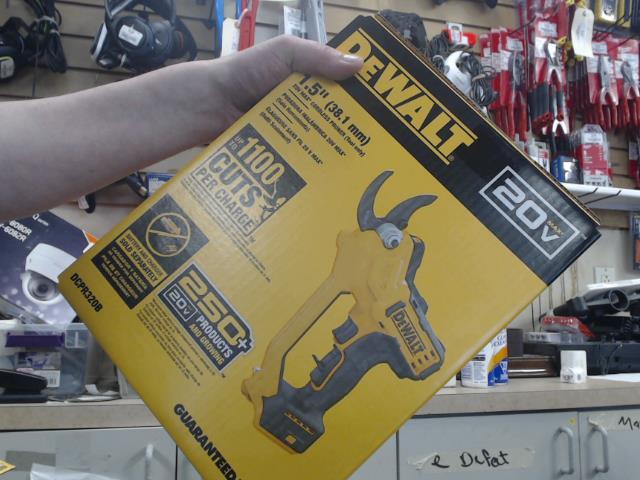 Cordless pruner