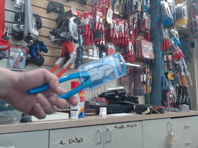 Pliers