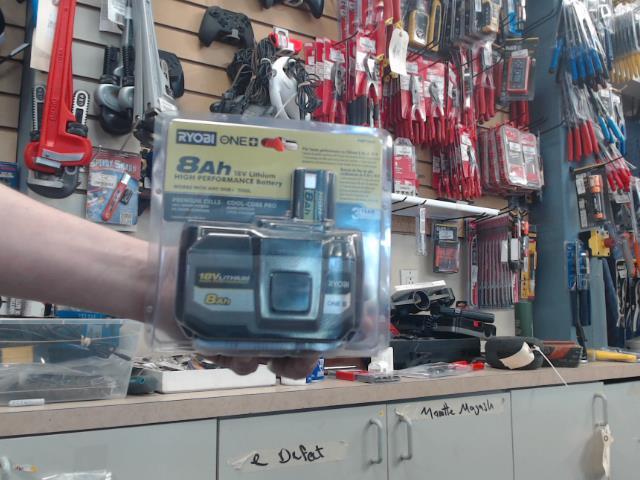 Batt 8ah m18v