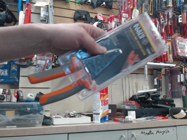 Insulated wire stripper