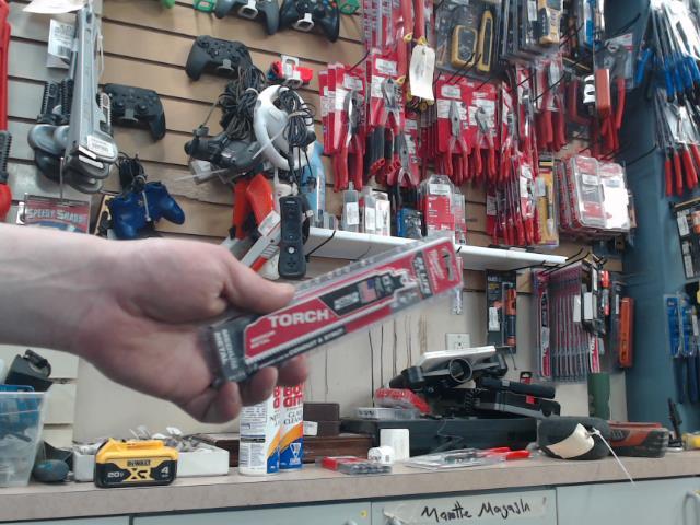 Single blade