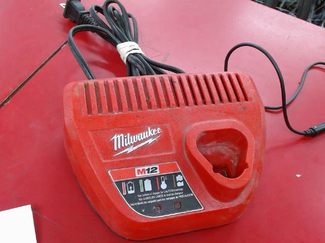 Chargeur milwaukee m12