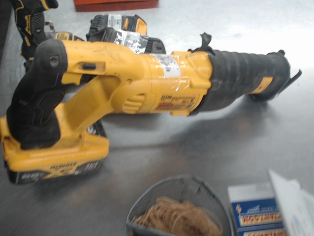 Sawzell dewalt avec batt 10ah