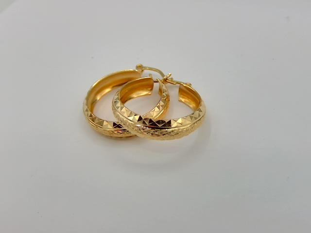 BOUCLES D OREILLES EN OR10KT 