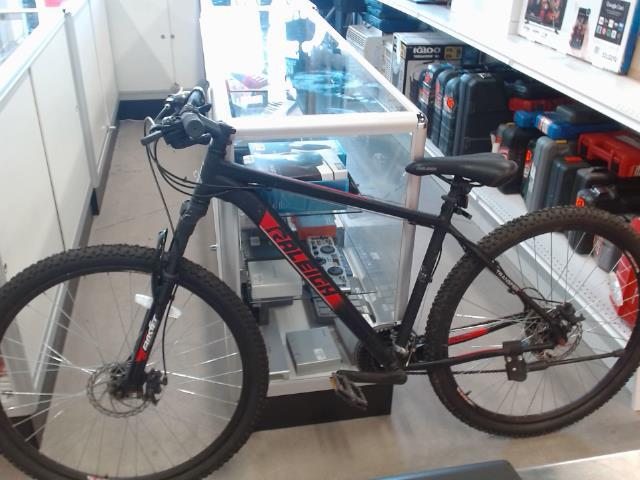 Velo montagne raleigh noir rouge