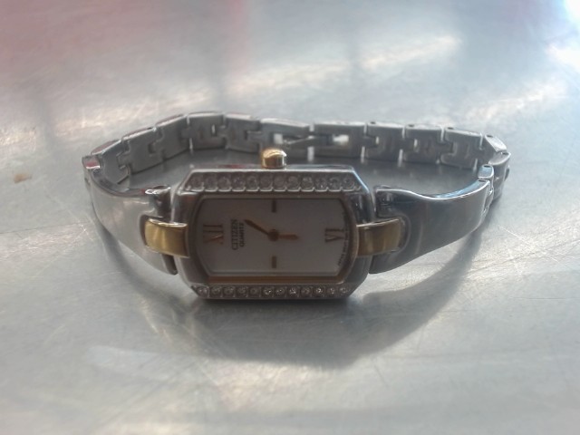 Citizen quartz pouir femme