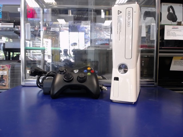 Console blanche+acc