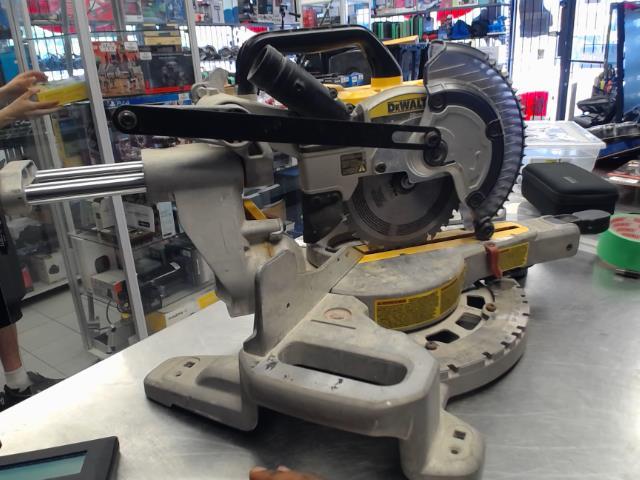 Dewalt scie a onglet