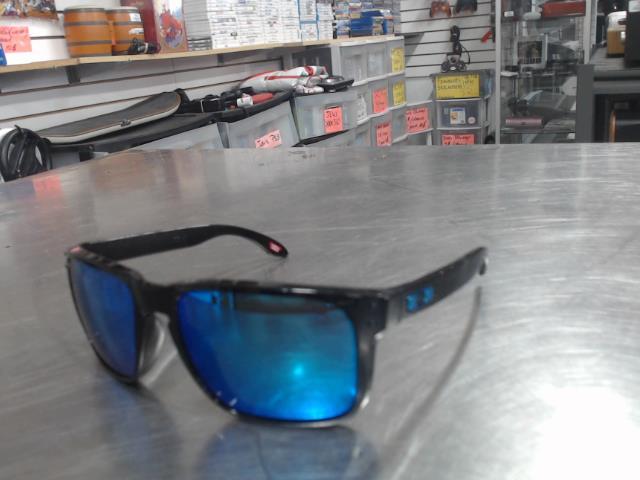 Paire lunette soleil