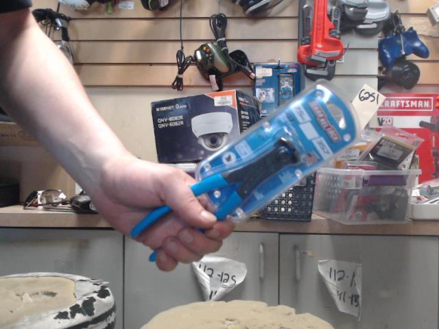 Pliers