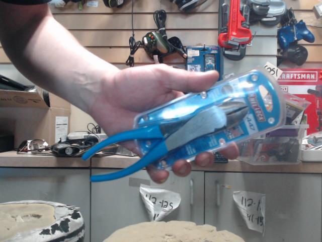 Pliers