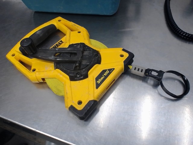 Long tape measure dewalt