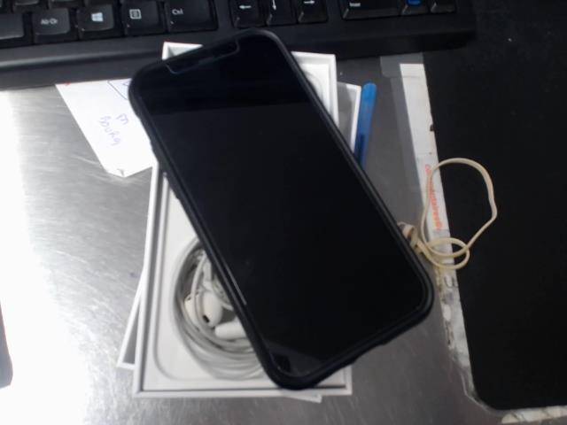Iphone 12 64go noir