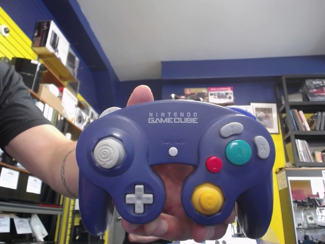 Manette de gamecube mauve