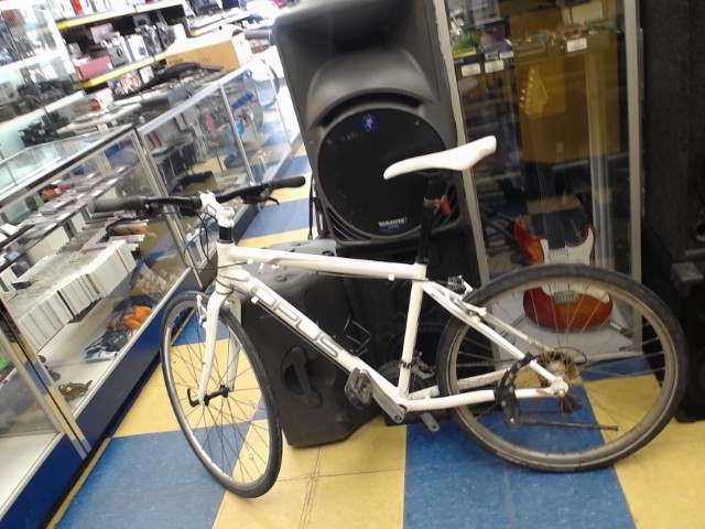 Vtt blanc opus