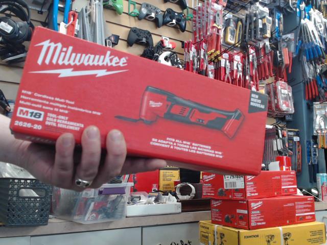 Oscillatiing tool inbox
