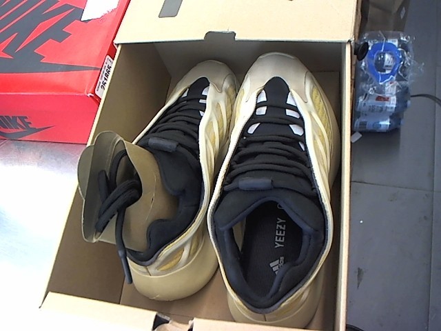 Yeezy 700v3 size 8m us