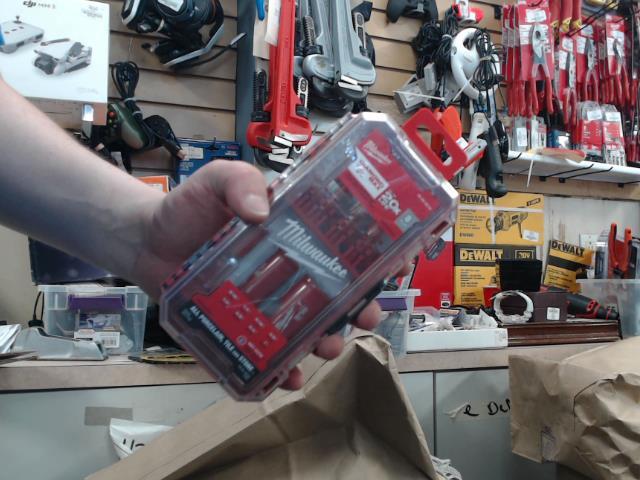 Diamond hole saw kit