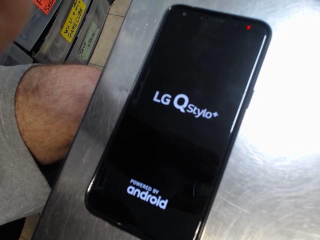 Lg q stylo+ 32g + case