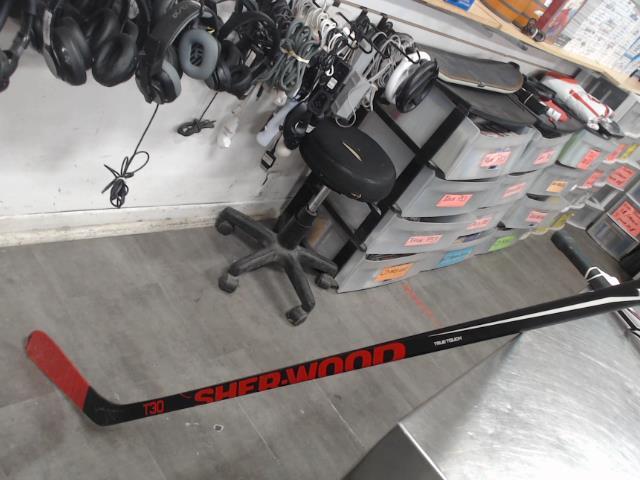 Baton de hockey droitier