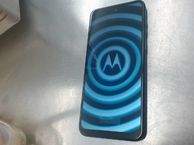 Moto gplay 24 64go mdp pats