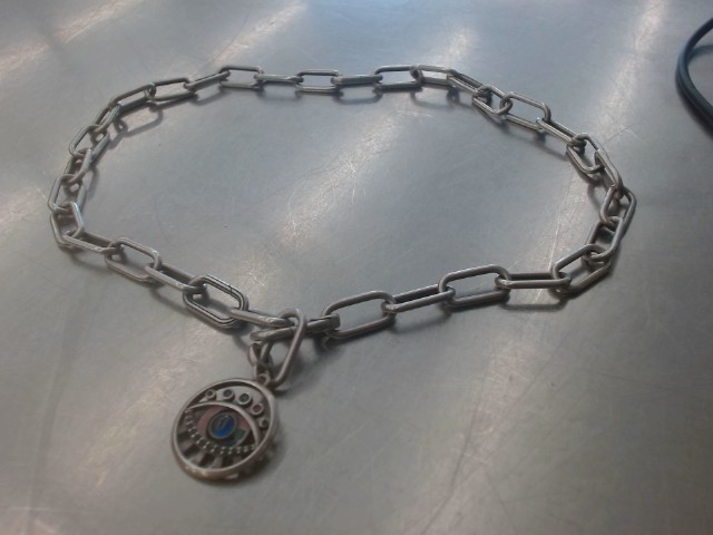 Chaine maille avec oeil qui vois tout