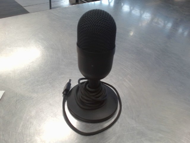 Microphone razer usb seiren mini