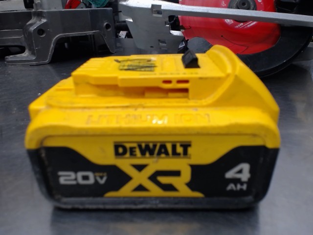 Batterie dewalt 4ah
