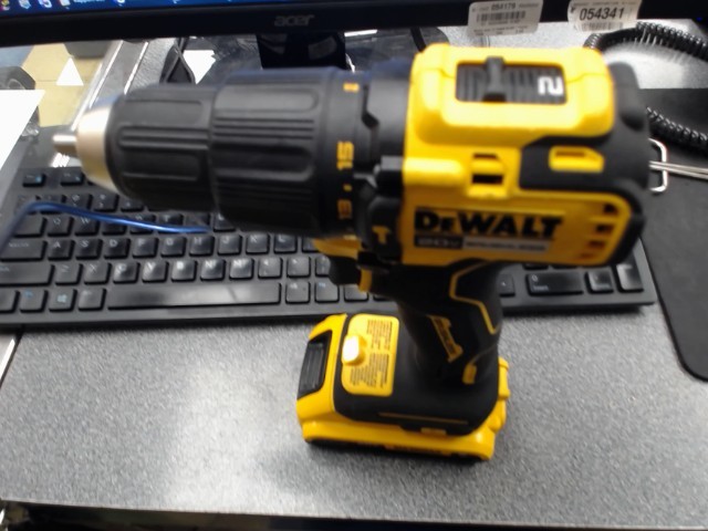 Dewalt drill come neuf avec batterie
