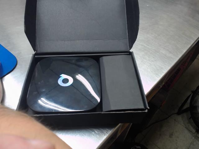 Tv box+fil/man ds boite