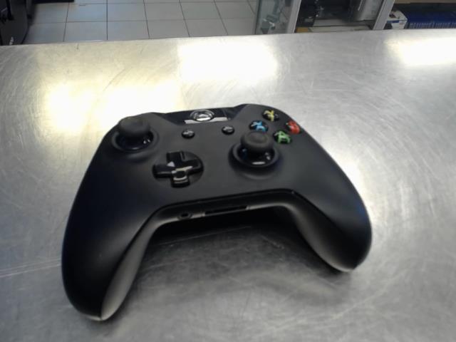 Manette xbox one noir avec fil