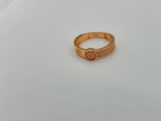 BAGUE EN  OR 10KT NEW