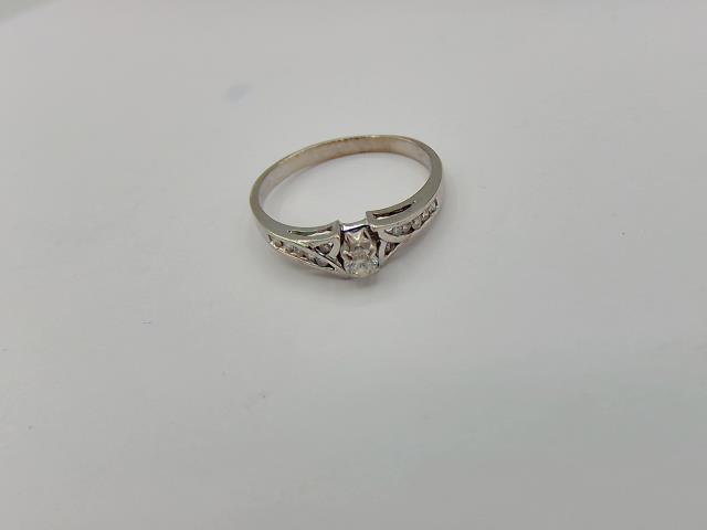 BAGUE EN OR 14KT AVEC DIAMANTS 